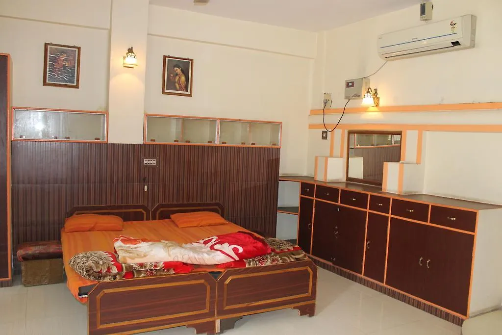 Singh Guest House Varanasi