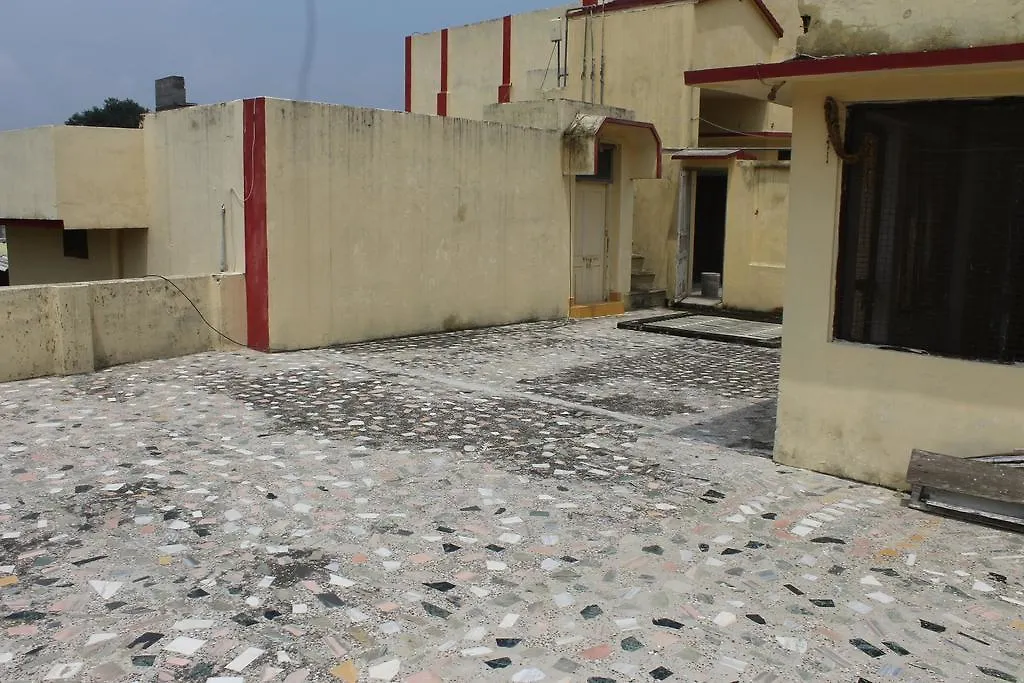 Singh Guest House Varanasi