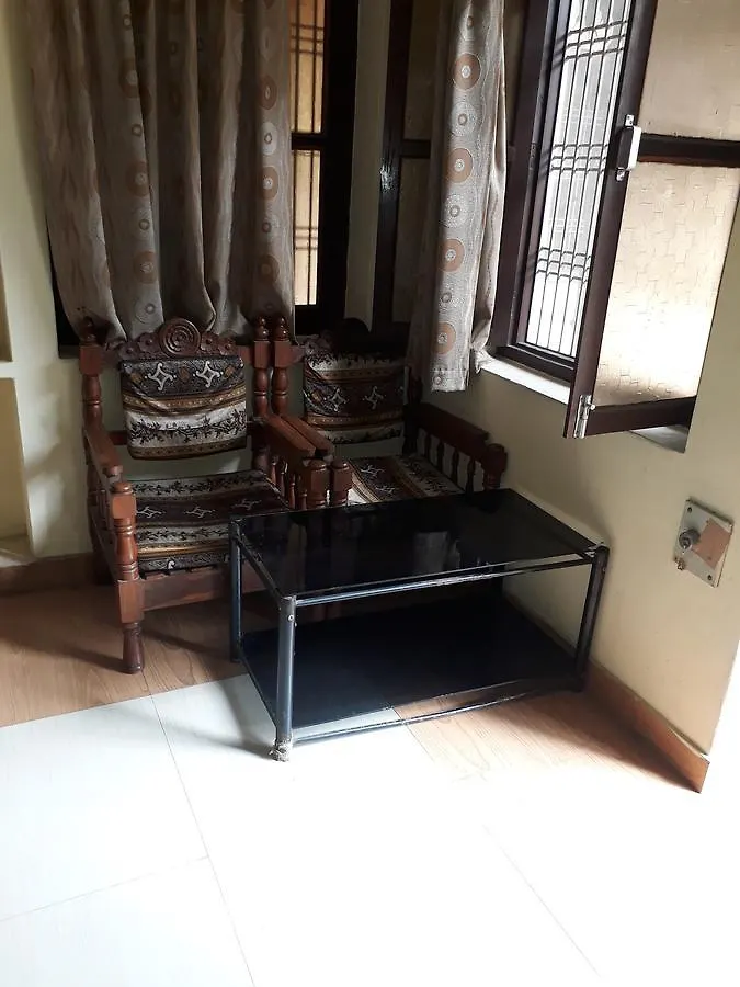 Singh Guest House Varanasi