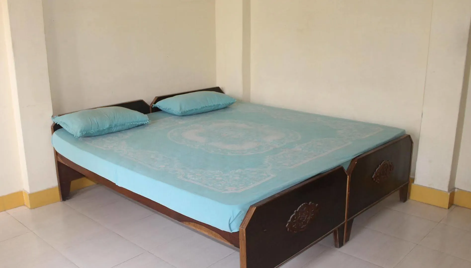 Singh Guest House Varanasi